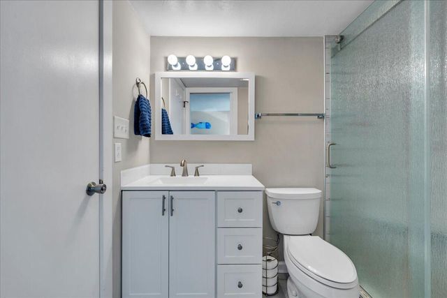 120 Sailors Cove DR UNIT 1308, Moneta, VA 24121