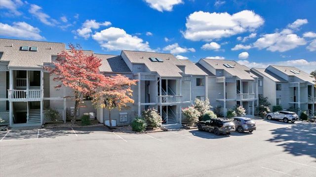 120 Sailors Cove DR UNIT 1308, Moneta, VA 24121