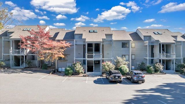 120 Sailors Cove DR UNIT 1308, Moneta, VA 24121