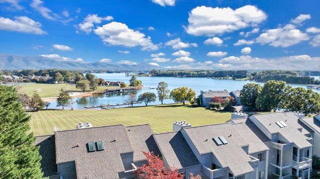 120 Sailors Cove DR UNIT 1308, Moneta, VA 24121