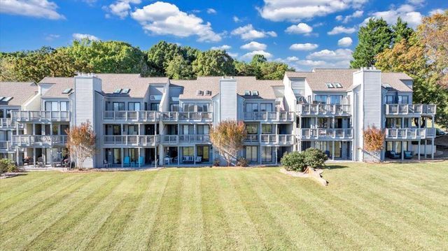 120 Sailors Cove DR UNIT 1308, Moneta, VA 24121