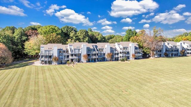 120 Sailors Cove DR UNIT 1308, Moneta, VA 24121