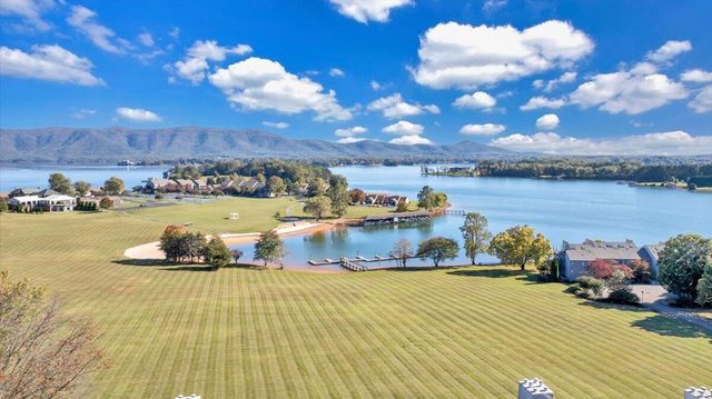 120 Sailors Cove DR UNIT 1308, Moneta, VA 24121