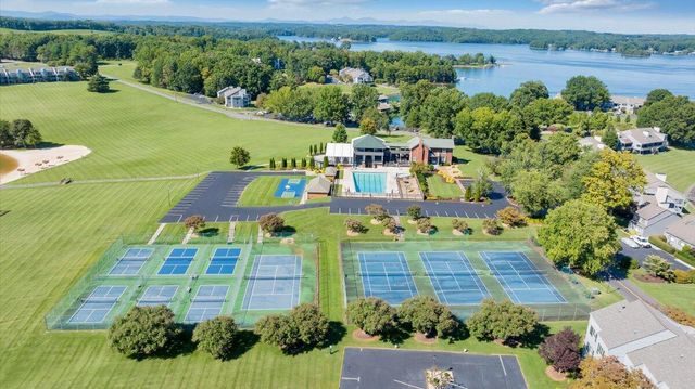120 Sailors Cove DR UNIT 1308, Moneta, VA 24121