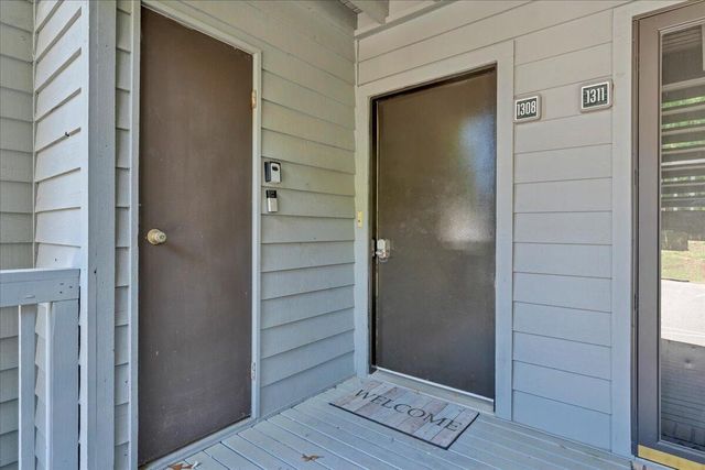 120 Sailors Cove DR UNIT 1308, Moneta, VA 24121