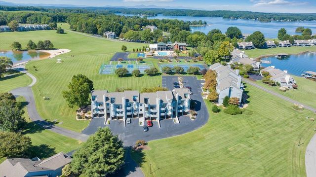 120 Sailors Cove DR UNIT 1308, Moneta, VA 24121
