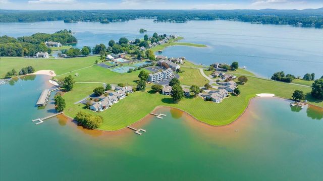 120 Sailors Cove DR UNIT 1308, Moneta, VA 24121