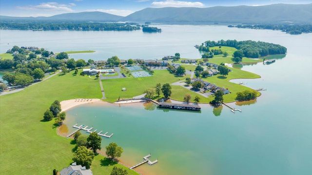120 Sailors Cove DR UNIT 1308, Moneta, VA 24121