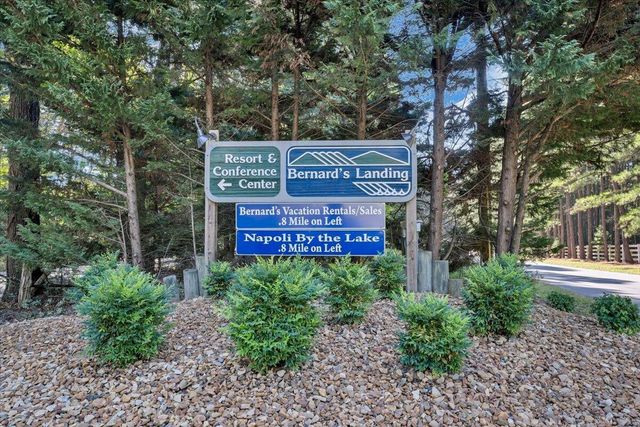 120 Sailors Cove DR UNIT 1308, Moneta, VA 24121