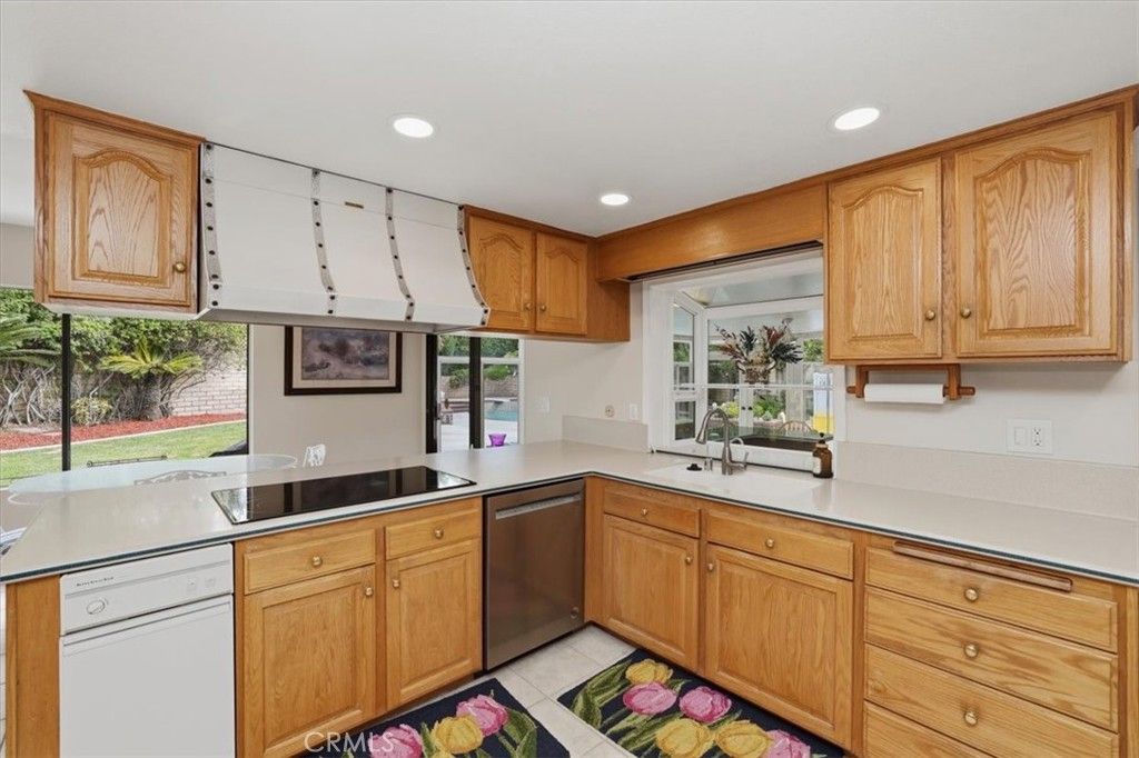 Image 14 of property listing at 2505 Regency, Fullerton, CA 92833