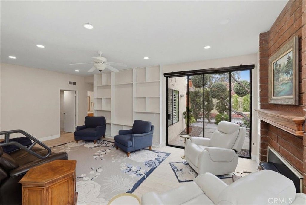 Image 19 of property listing at 2505 Regency, Fullerton, CA 92833