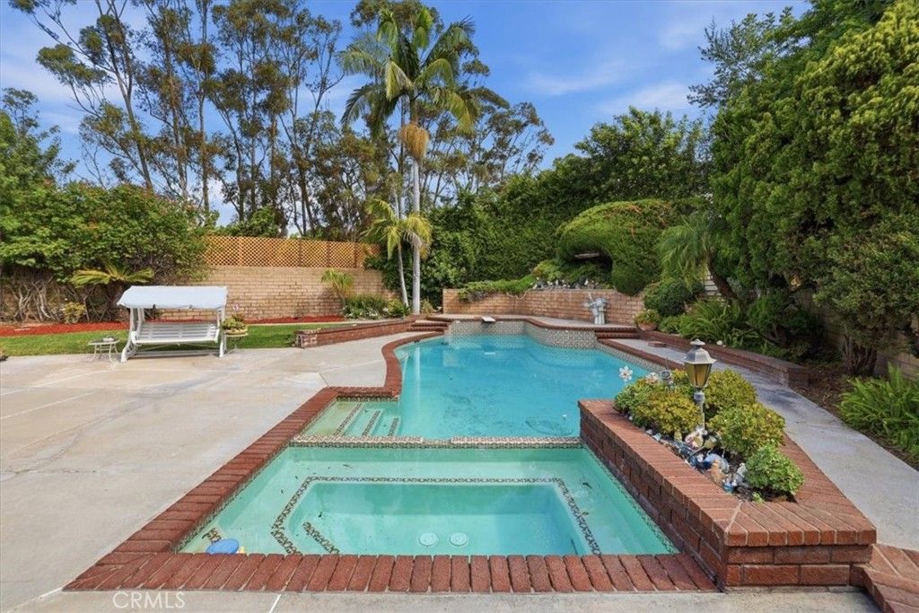 Image 43 of property listing at 2505 Regency, Fullerton, CA 92833