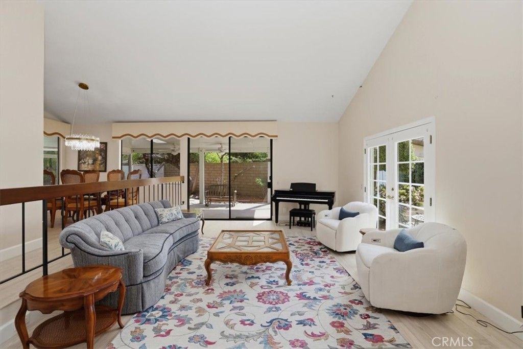 Image 6 of property listing at 2505 Regency, Fullerton, CA 92833