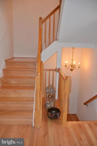 43060 FRANCIS SQ, Chantilly, VA 20152