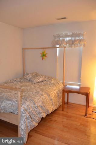 43060 FRANCIS SQ, Chantilly, VA 20152