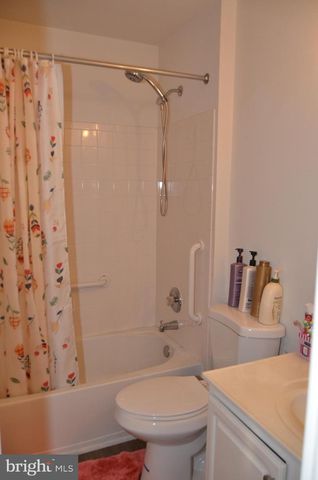 43060 FRANCIS SQ, Chantilly, VA 20152