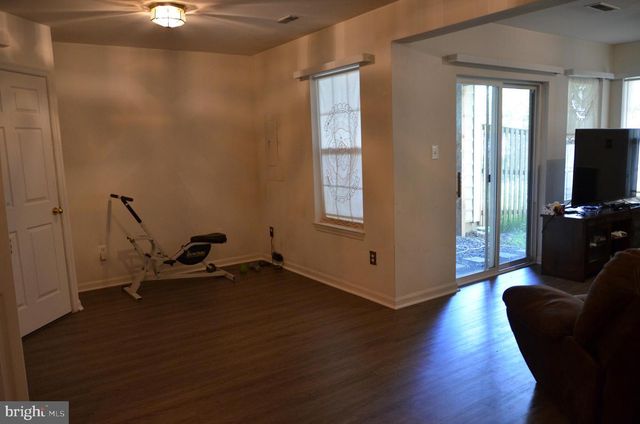 43060 FRANCIS SQ, Chantilly, VA 20152