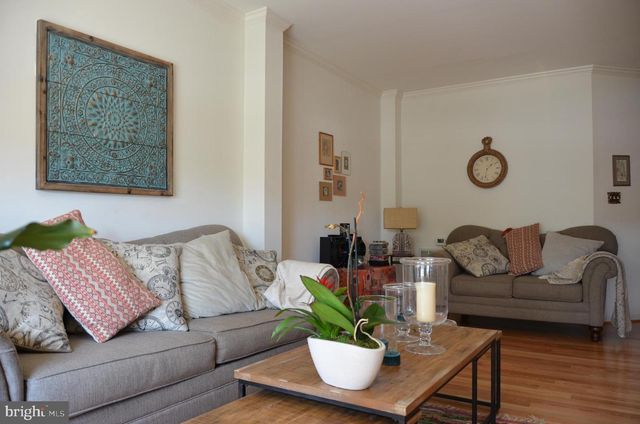 43060 FRANCIS SQ, Chantilly, VA 20152