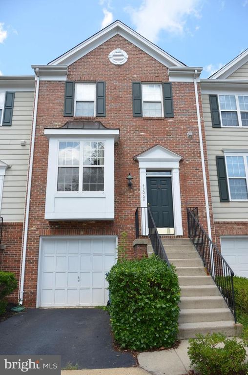 43060 FRANCIS SQ, Chantilly, VA 20152