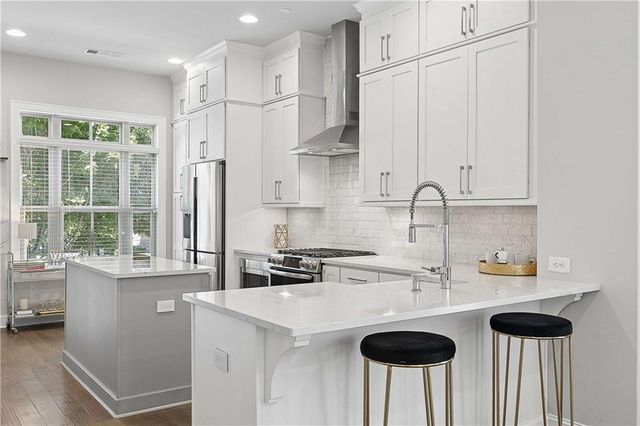 4302 Parkside Place, Atlanta, GA 30342