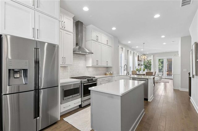 4302 Parkside Place, Atlanta, GA 30342