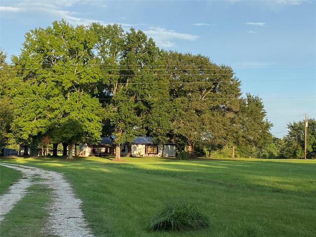 18133 Fm 1774, Plantersville, TX 77363