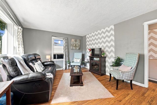1217 Schriber Avenue, Joliet, IL 60435