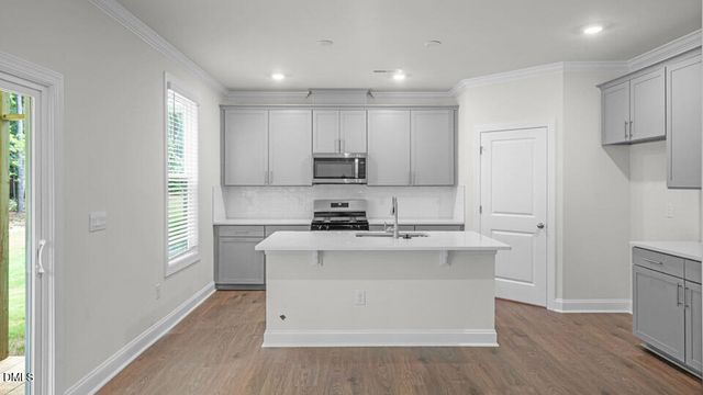 5013 Dezola Street, Apex, NC 27539