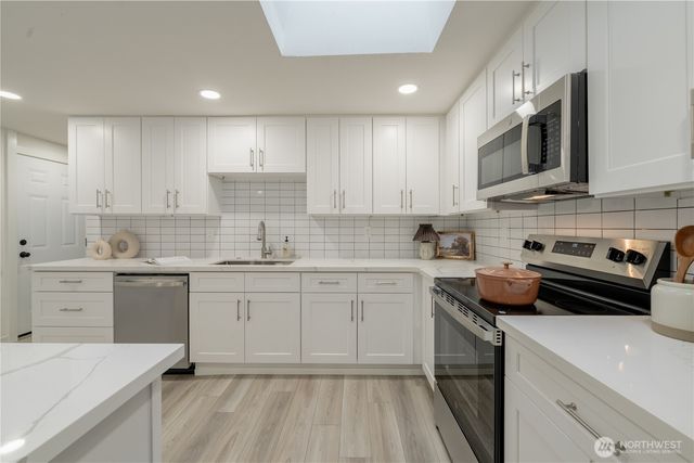 8718 Dresden Lane SW, Lakewood, WA 98498