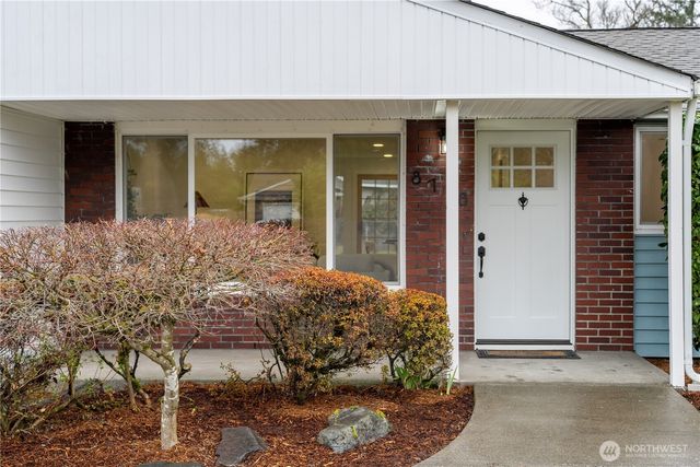 8718 Dresden Lane SW, Lakewood, WA 98498