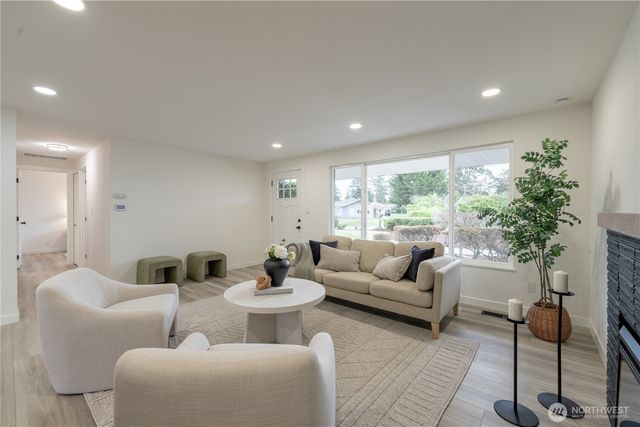 8718 Dresden Lane SW, Lakewood, WA 98498