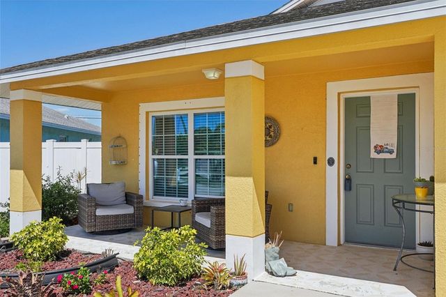 1438 BLOSSOM BAYOU CIRCLE, Ruskin, FL 33570