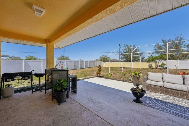 1438 BLOSSOM BAYOU CIRCLE, Ruskin, FL 33570