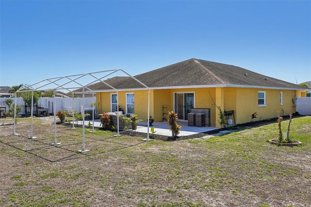 1438 BLOSSOM BAYOU CIRCLE, Ruskin, FL 33570