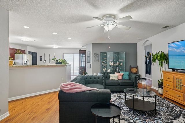 1438 BLOSSOM BAYOU CIRCLE, Ruskin, FL 33570