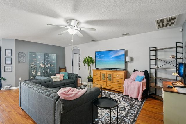 1438 BLOSSOM BAYOU CIRCLE, Ruskin, FL 33570