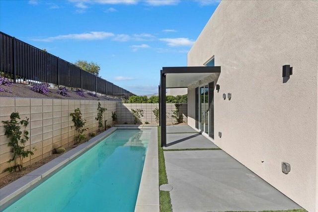 41855 Volare Court, Bermuda Dunes, CA 92203