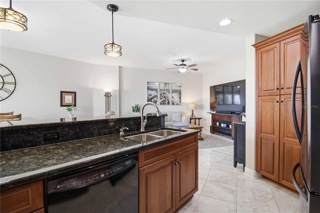 501 HABEN BOULEVARD 605, Palmetto, FL 34221