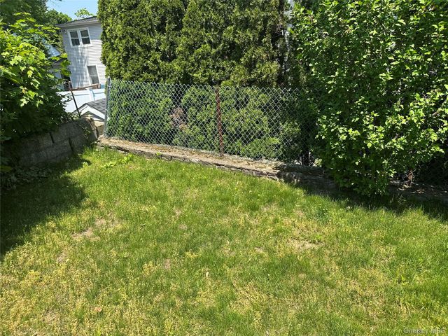 64 Kathwood Road, Yonkers, NY 10710