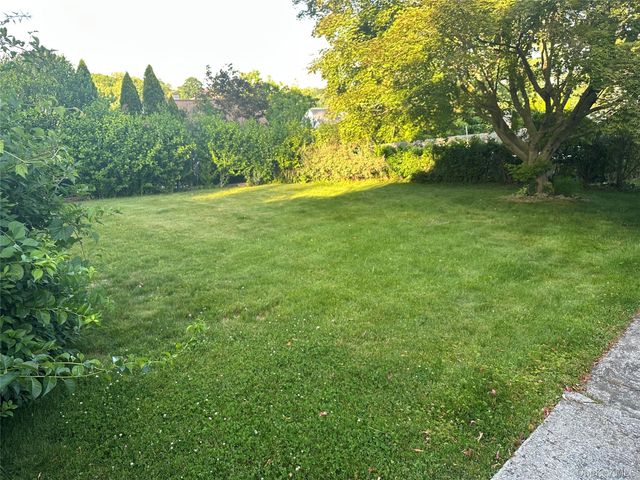 64 Kathwood Road, Yonkers, NY 10710