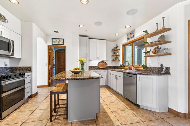 31907 Calle El Potrero, Pauma Valley, CA 92061