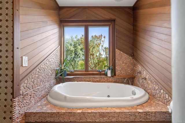 31907 Calle El Potrero, Pauma Valley, CA 92061