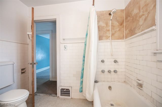 3131 Essex Road, Cleveland Heights, OH 44118