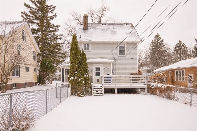 3131 Essex Road, Cleveland Heights, OH 44118