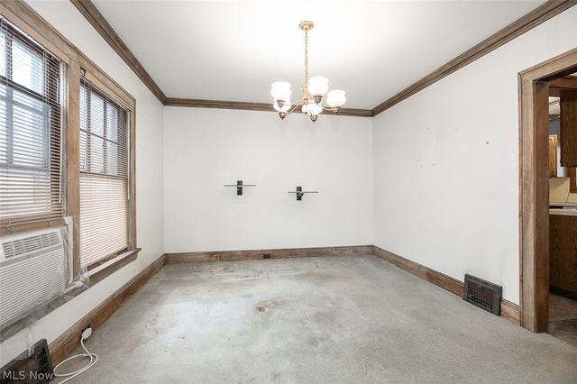 3131 Essex Road, Cleveland Heights, OH 44118