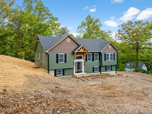 61 Smith Avenue, Walden, NY 12586