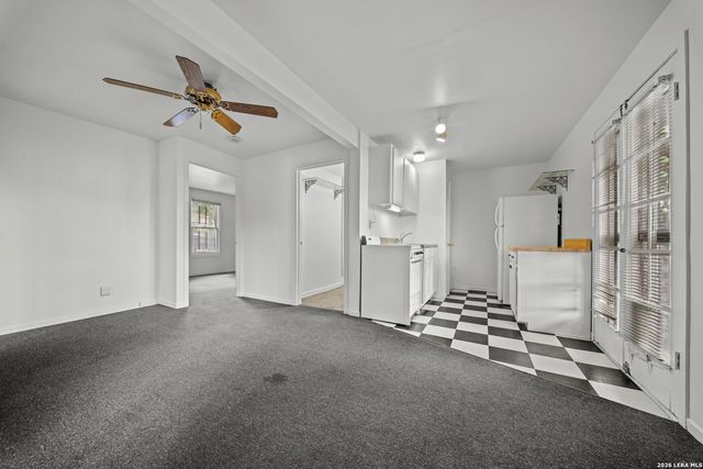 330 W AGARITA AVE, San Antonio, TX 78212