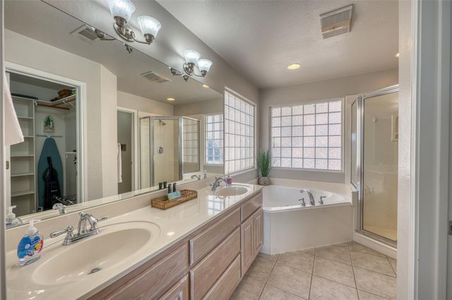 800 Scenic LOOP, Kingsland, TX 78639