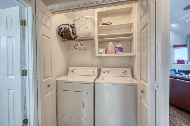 800 Scenic LOOP, Kingsland, TX 78639