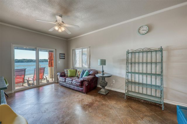 800 Scenic LOOP, Kingsland, TX 78639